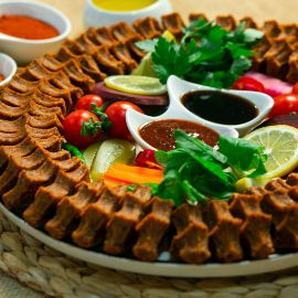 Çiğ Köfteci Abdullah Usta Mithatpaşa (Meydan)