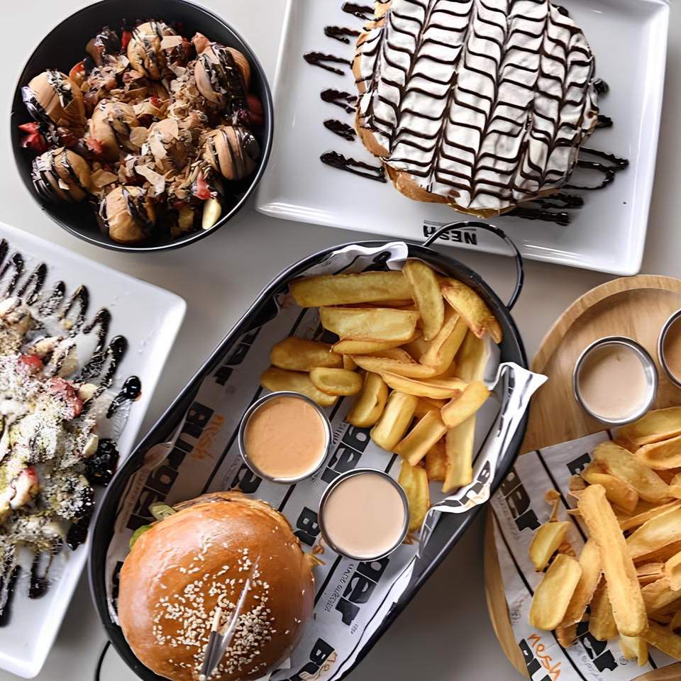 Nesh Waffle & Burger (Düz)