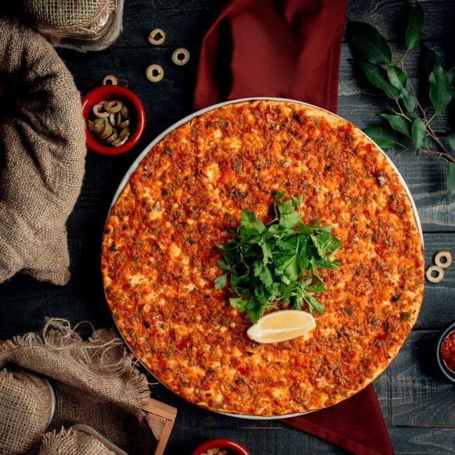 Hizmet Pide Lahmacun Salonu (Doğu Kent)