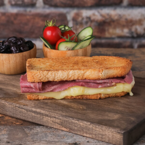 Mutlu Tost & Köfte (Kirişçi)