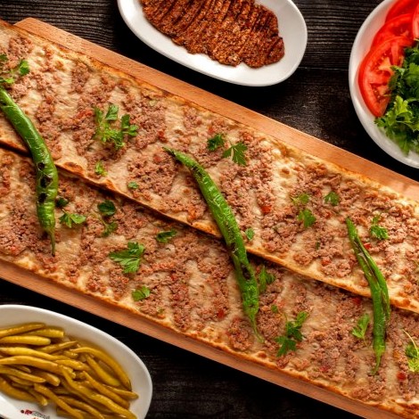 Sultana Lahmacun  Pide (100. Yıl)